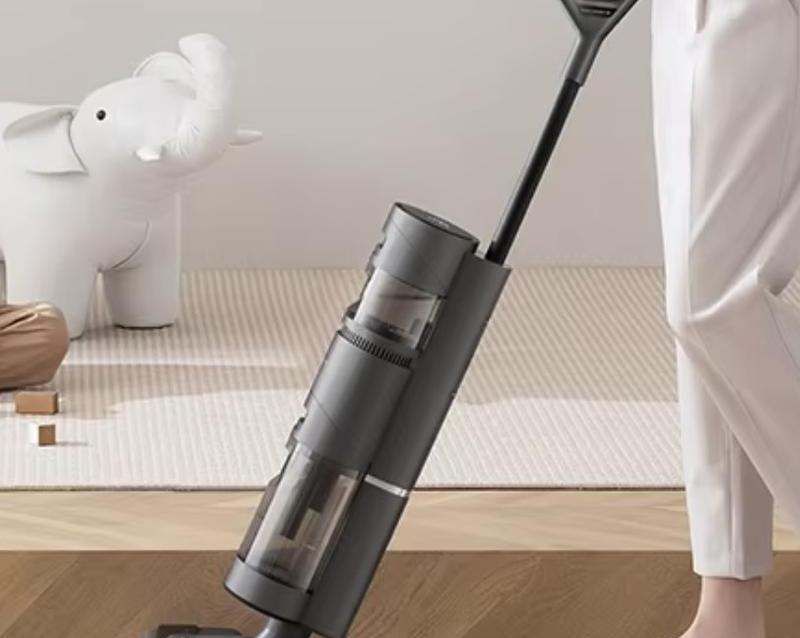 Полы помоет и протрёт: подборка пылесосов и аппаратов для сухой и влажной уборки, от 8 тысяч рублей