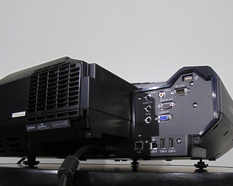 Как выбрать кинопроектор для дома: подборка хороших моделей с Алиэкспресс