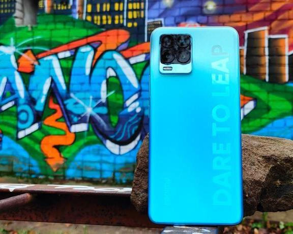 Подборка смартфонов концерна BBK с основными камерами от 48Мп на распродаже 11.11 (Realme, Vivo, Oneplus)