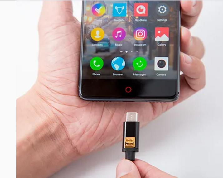 Портативные ЦАП'ы для смартфонов: звук Hi