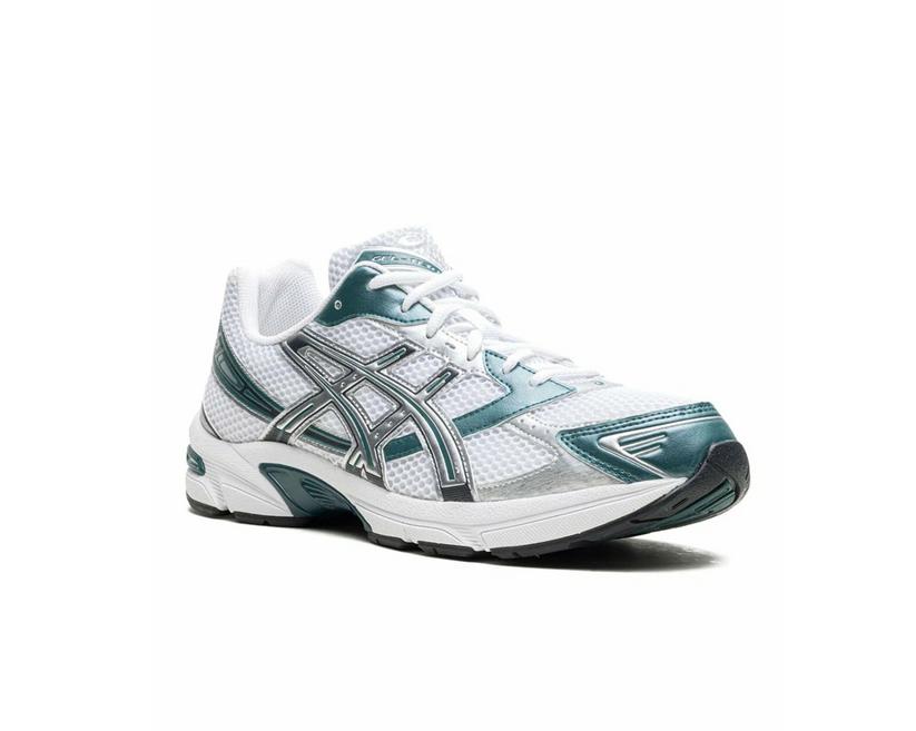 Подборка стильных мужских кроссовок на летний сезон 2025