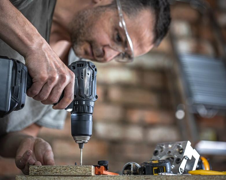 Подборка выносливых шуруповертов с крутящим моментом от 30 до 70 Нм