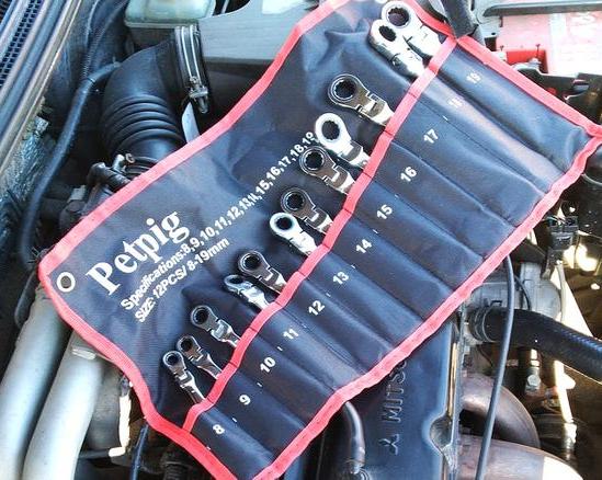 Подборка наборов ком­би­ни­ро­ван­ных рожковых ключей с Aliexpress